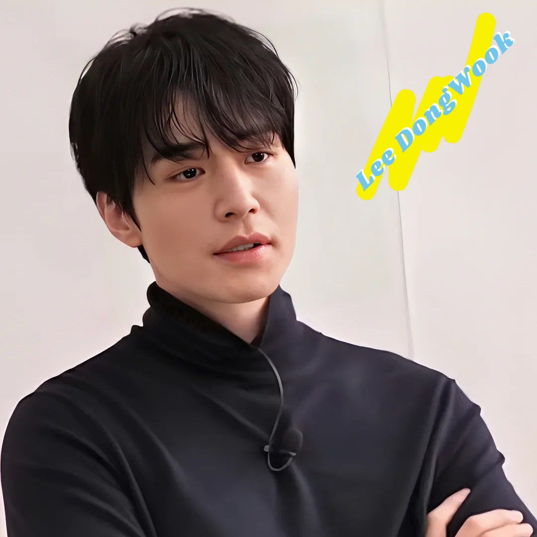 Recent activity shot of Lee Dongwook
