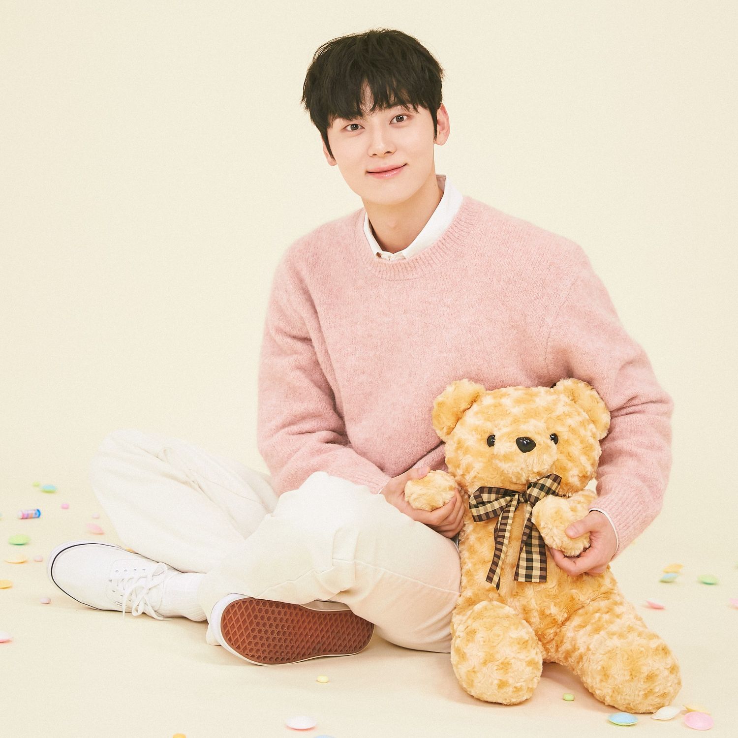 Recent activity shot of Hwang Minhyun