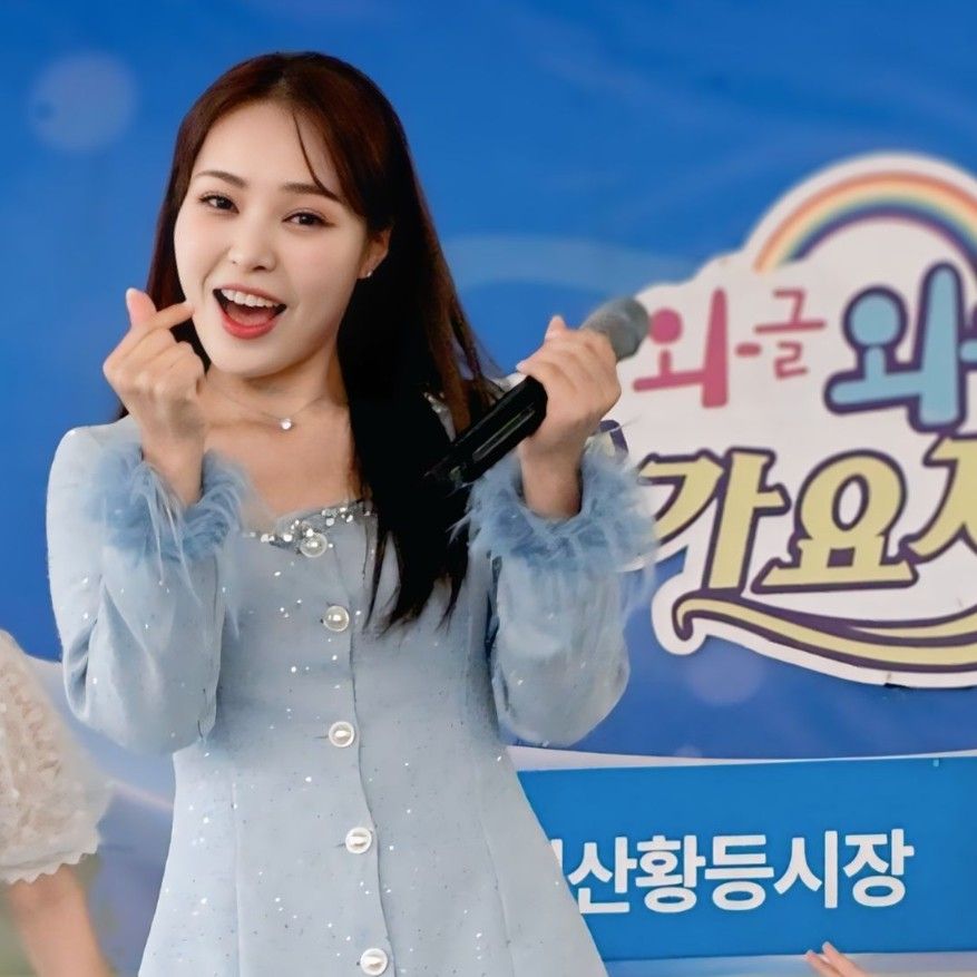 Behind-the-scenes cut of Miss Kim