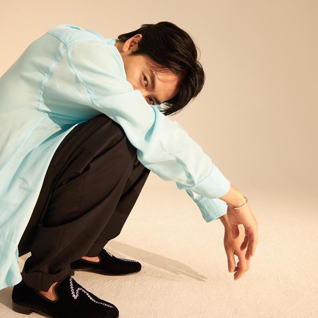 Behind-the-scenes cut of Kim Jaewook