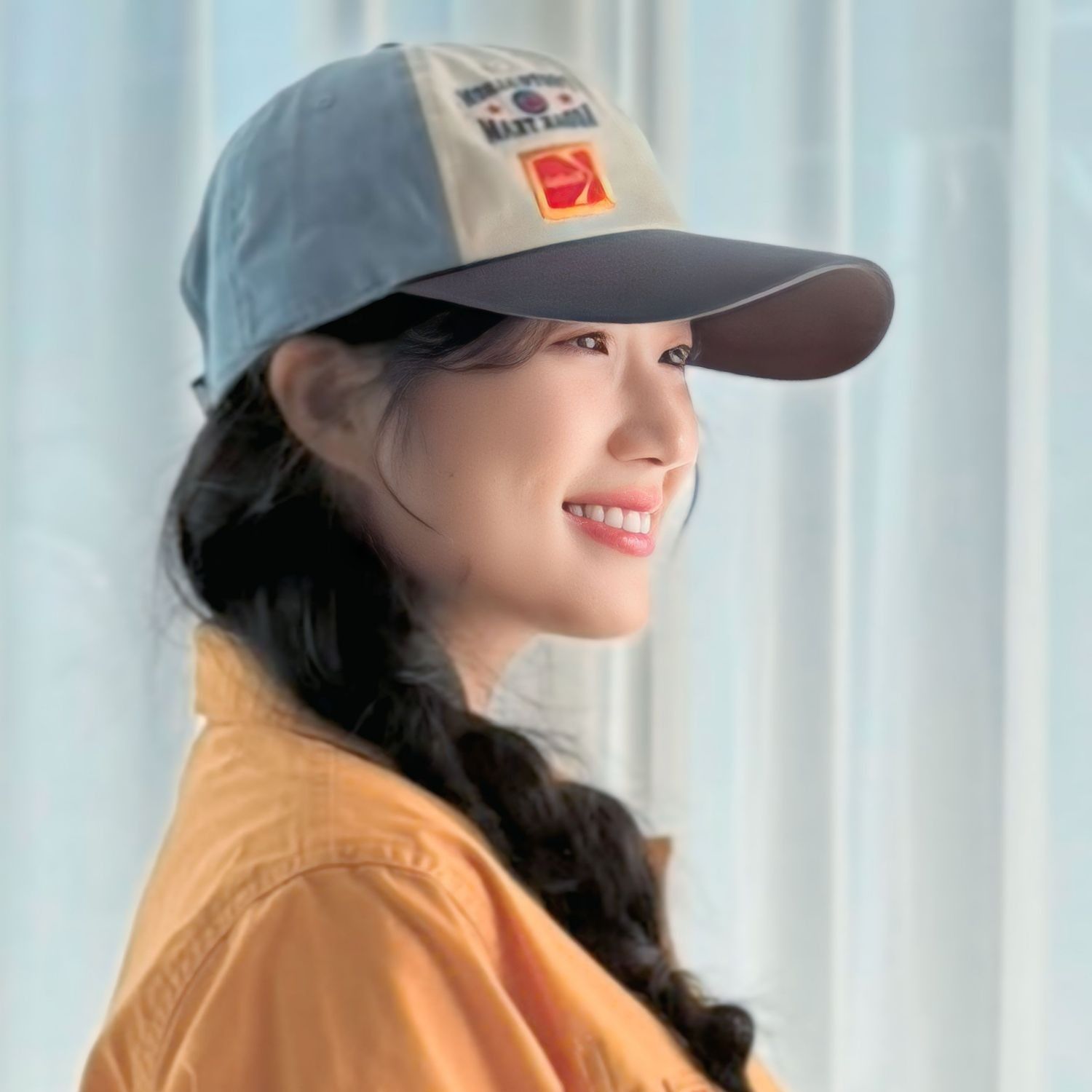 Behind-the-scenes cut of Kim Hyeyoon