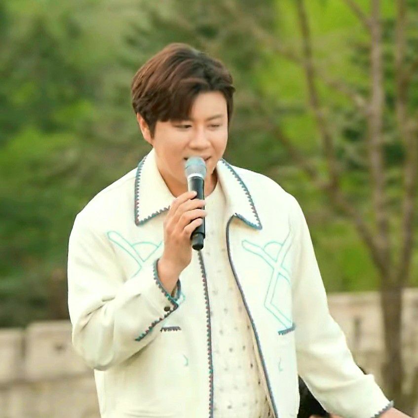 Behind-the-scenes cut of Jin Haesung