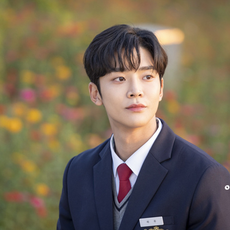 路雲的最新照片