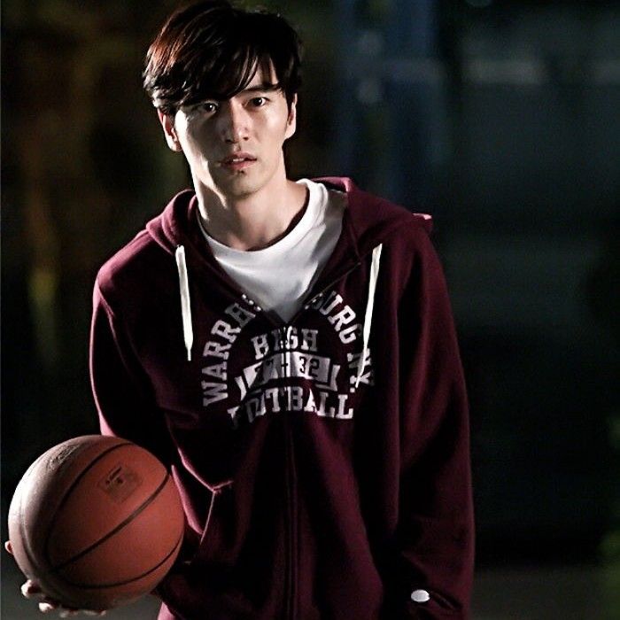 A moment captured by a fan of Lee Jinwook