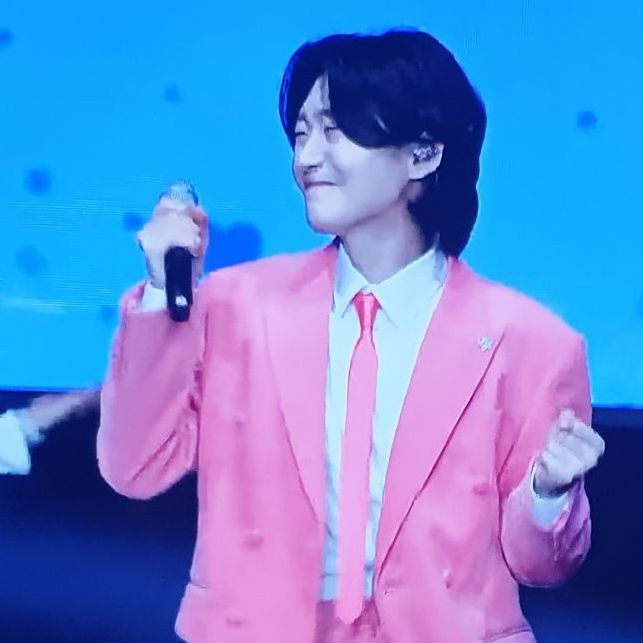 Behind-the-scenes cut of Kim Yongbin