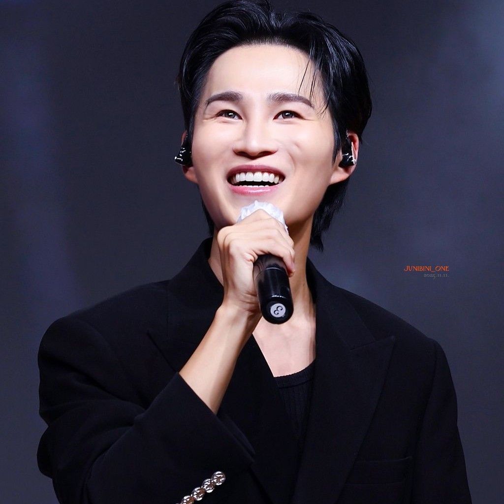 김희재의 비하인드 컷