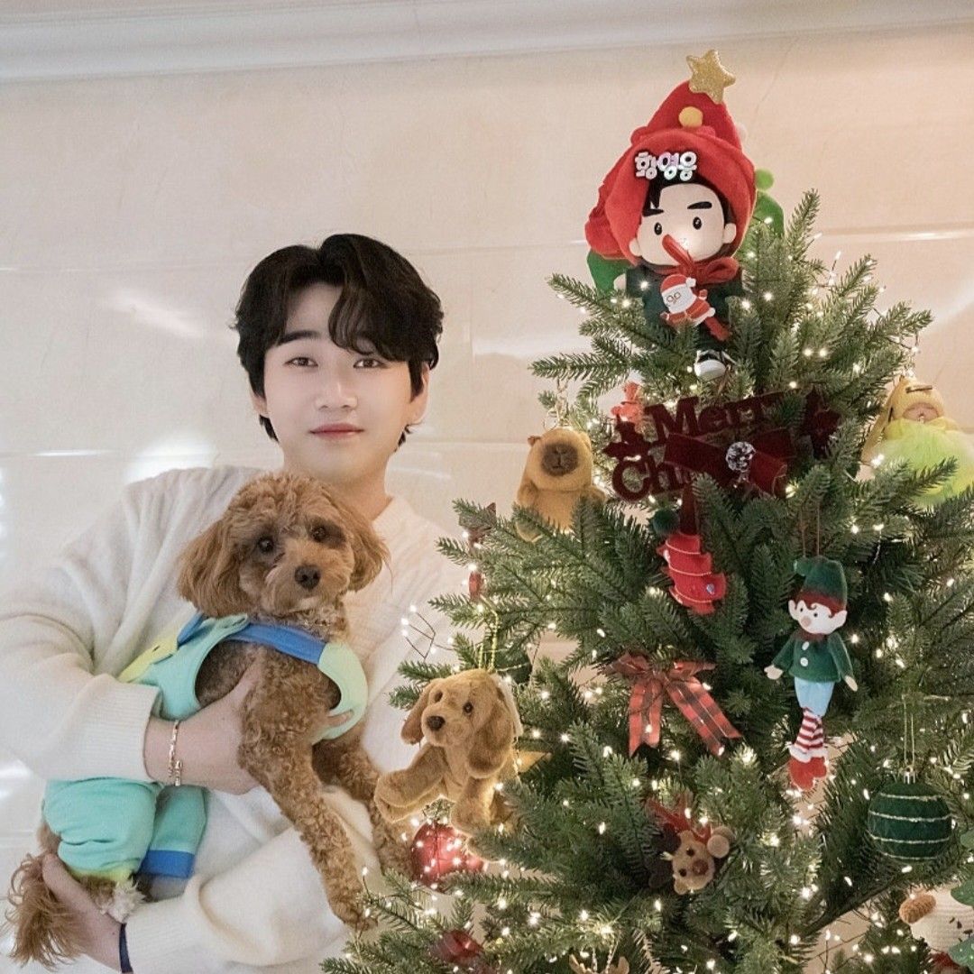 Behind-the-scenes cut of Hwang Youngwoong