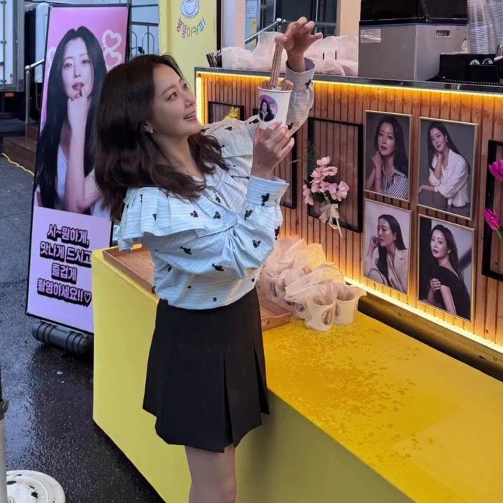 Behind-the-scenes cut of Kim Heesun