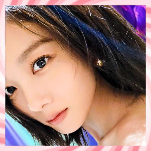 Behind-the-scenes cut of Kim Youjung