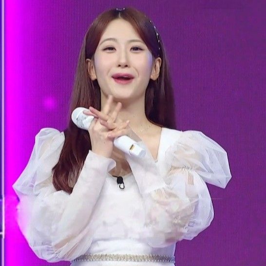 Latest photo of Oh Yujin