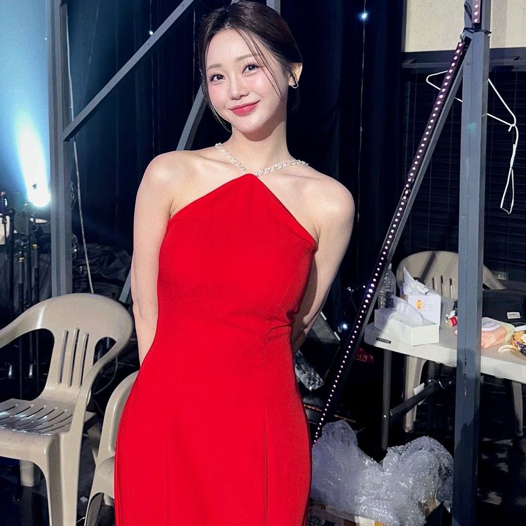 Recent activity shot of Hong Jiyoon