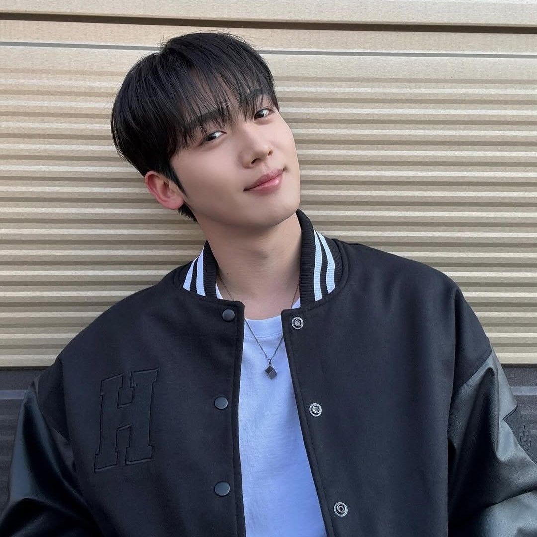 Recent activity shot of Kim Yohan