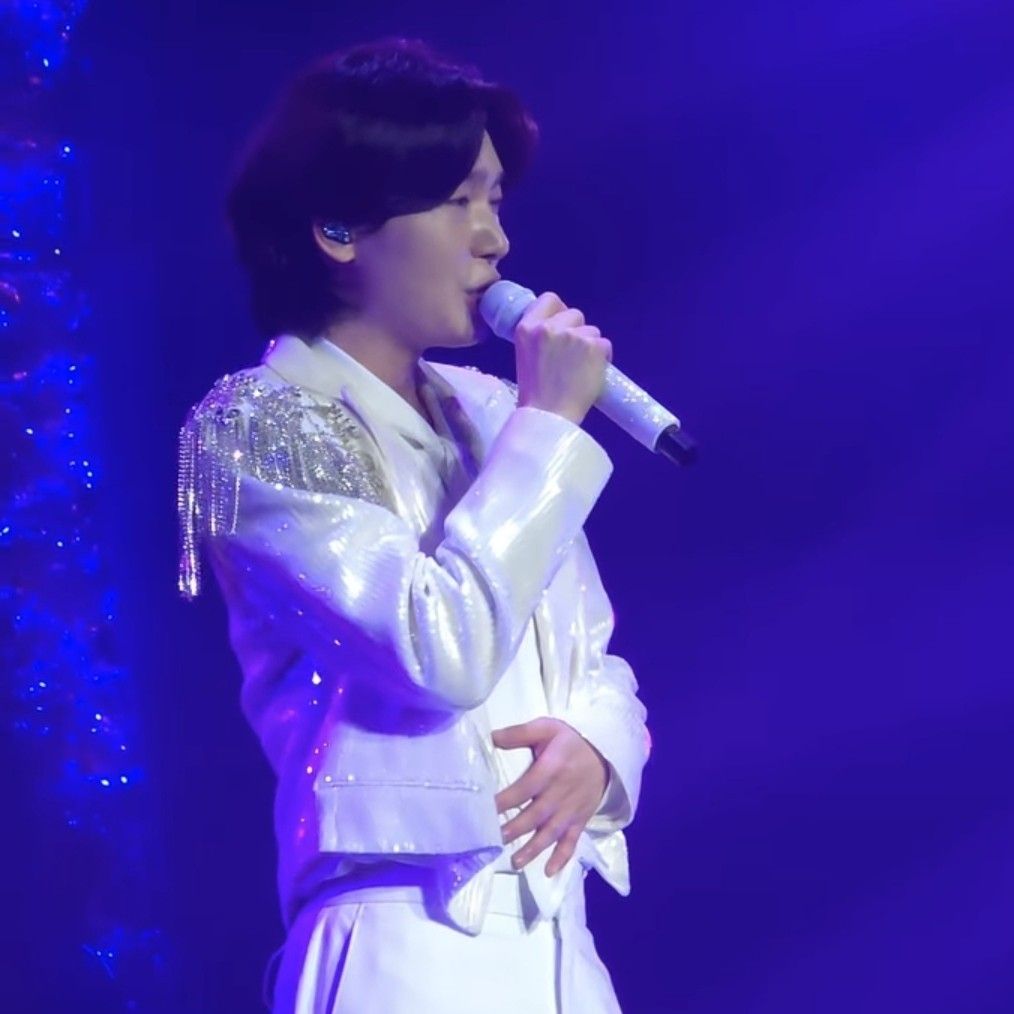 Behind-the-scenes cut of Kim Yongbin