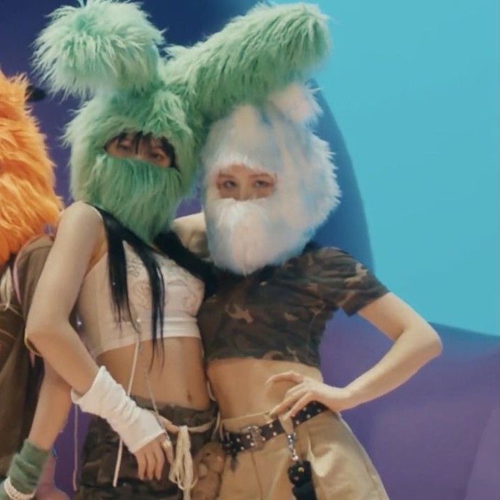 A moment captured by a fan of JOY