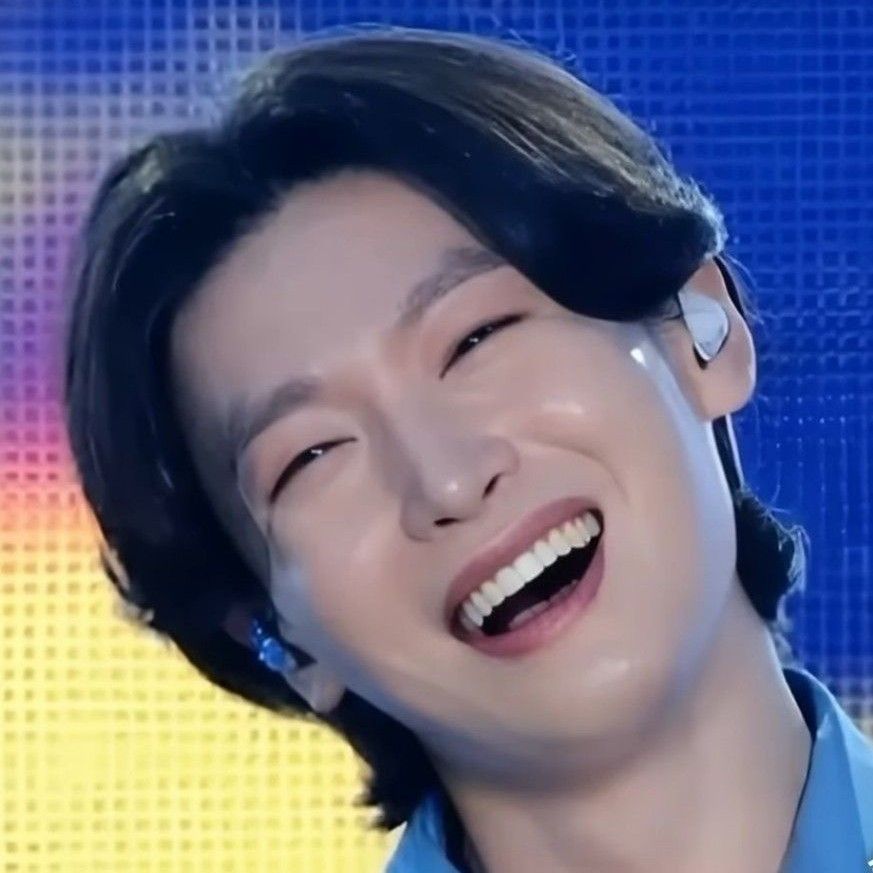 A moment captured by a fan of Kim Yongbin
