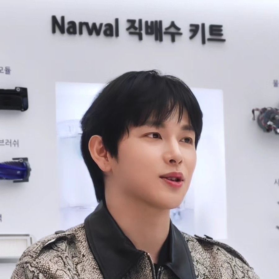 Recent activity shot of Lim Siwan