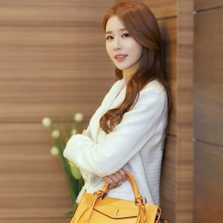 유인나 최근 활동샷