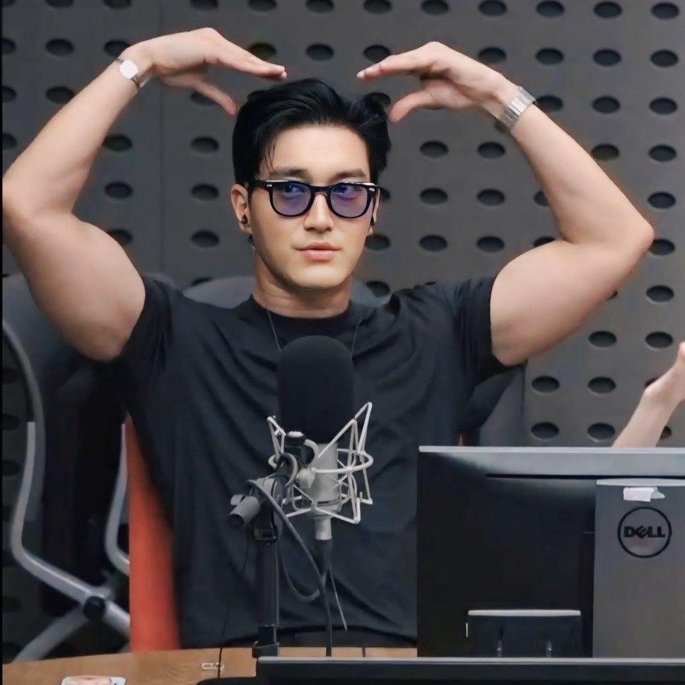 A moment captured by a fan of Choi Siwon