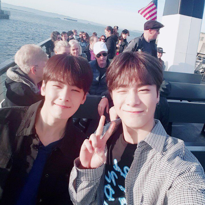 Recent activity shot of Cha Eunwoo