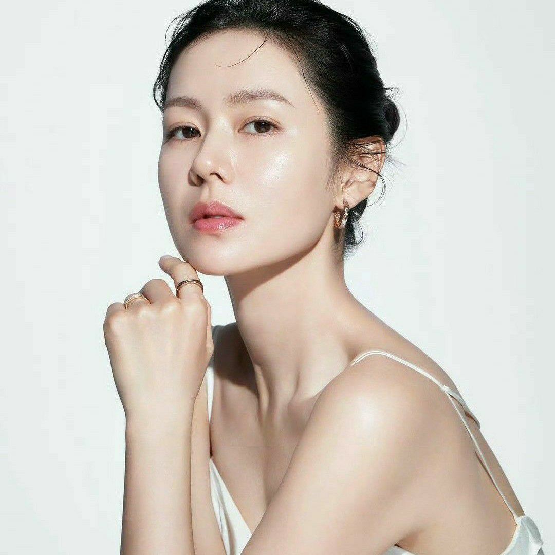 Foto terbaru dari Son Yejin