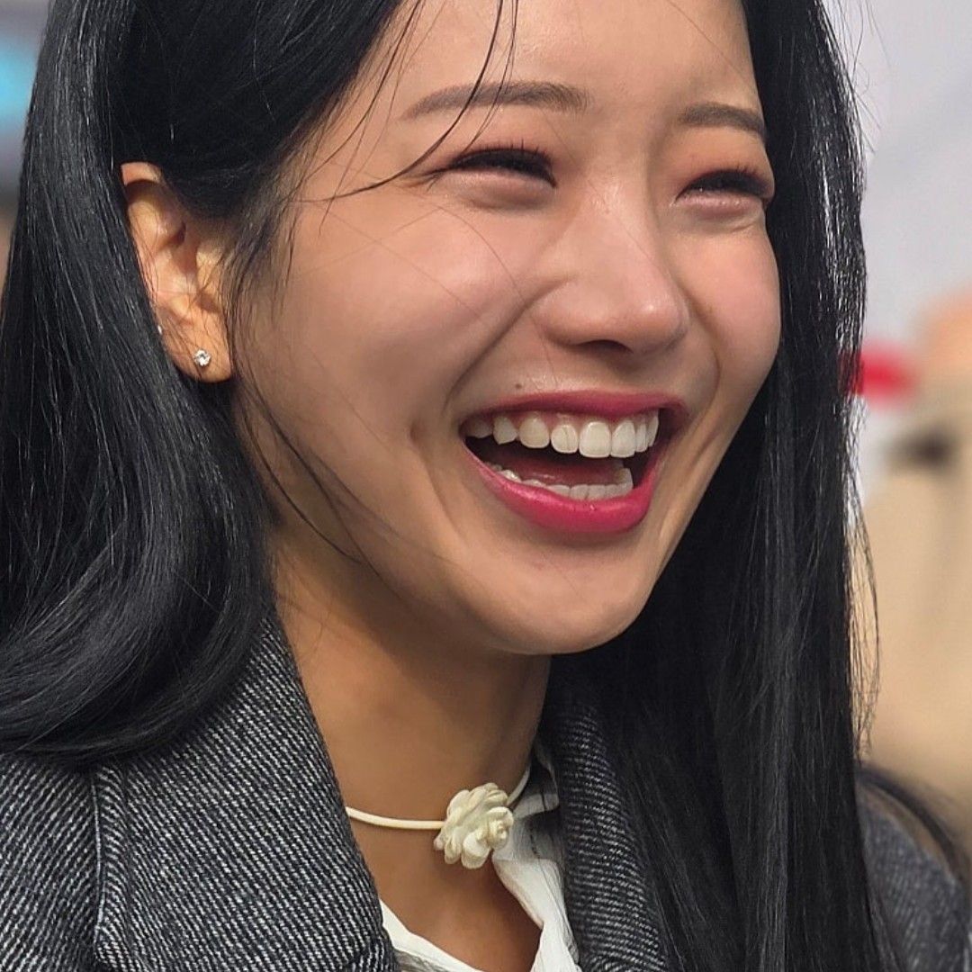 Recent activity shot of Kim Soyeon (2004)