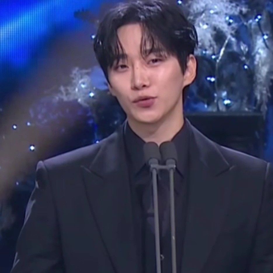 Recent activity shot of Lee Junho