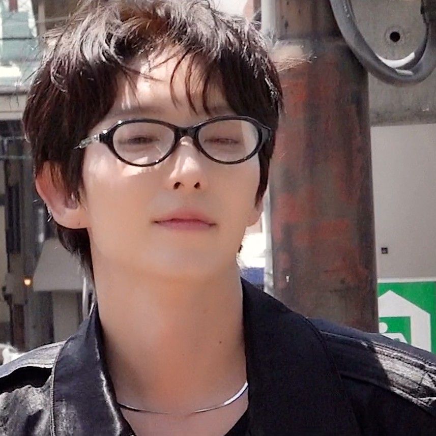 李準基的最新照片