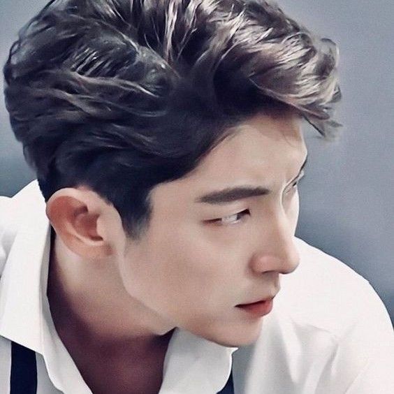 Behind-the-scenes cut of Lee Joongi