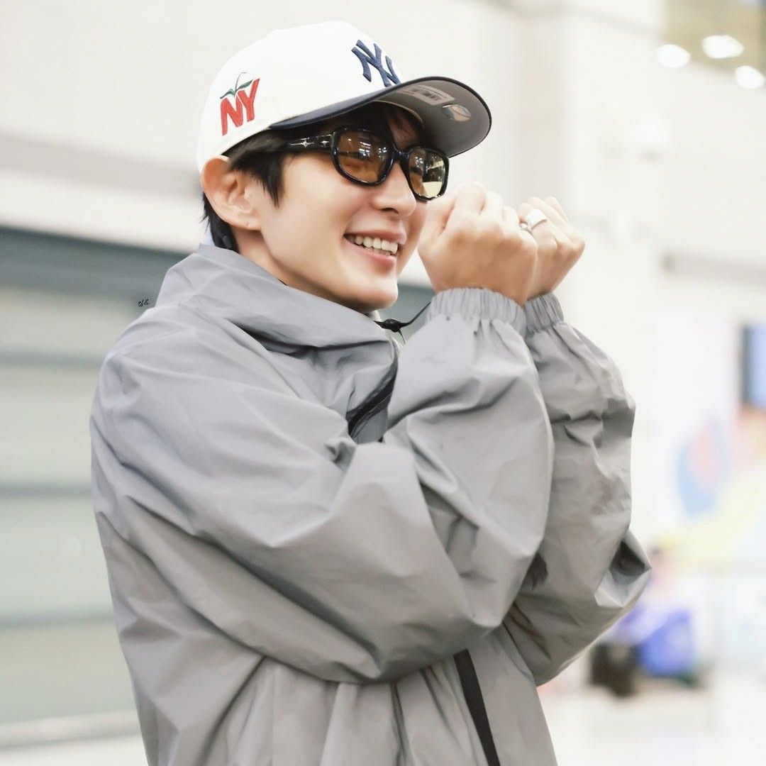 A moment captured by a fan of Lee Joongi