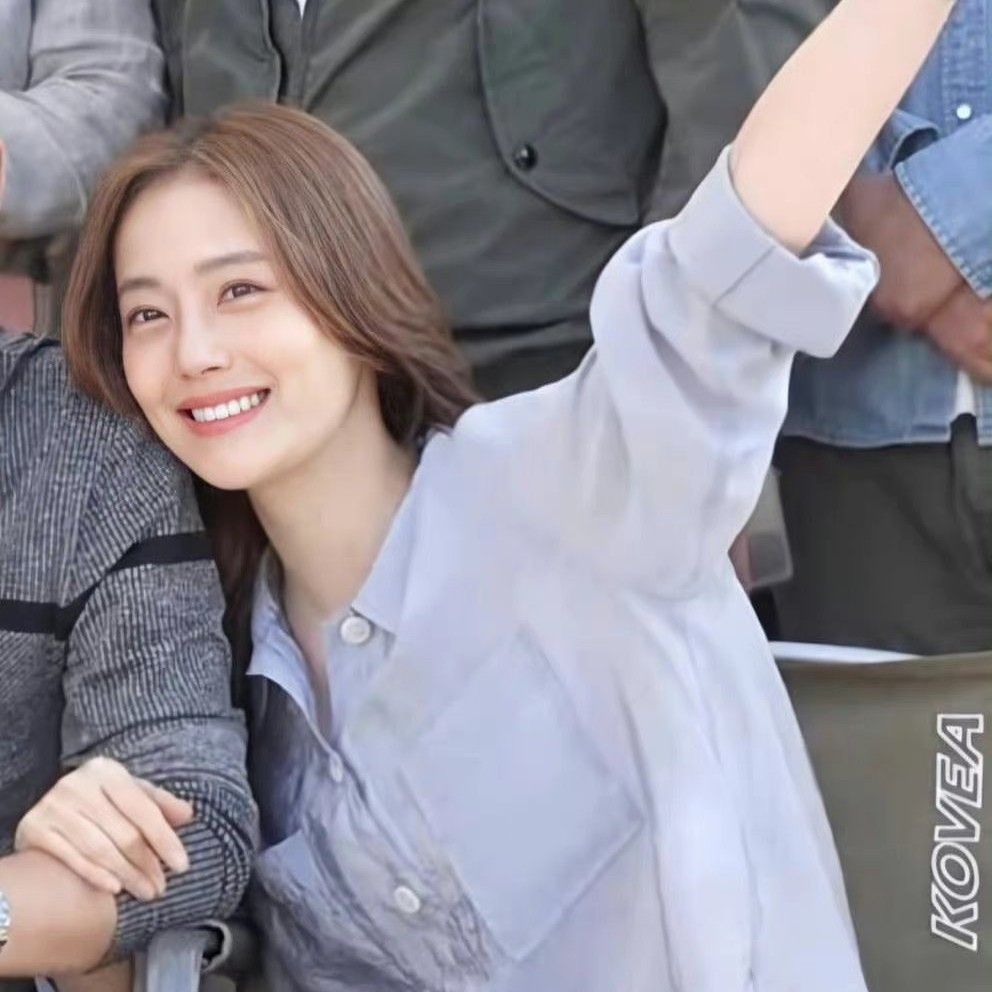 Cuplikan di balik layar dari Moon Chaewon