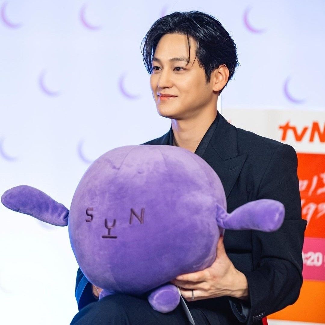 Recent activity shot of Kim Bum