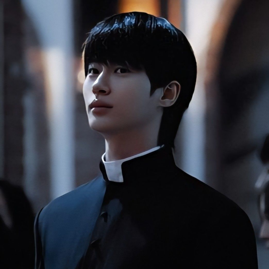 Latest photo of Byeon Wooseok