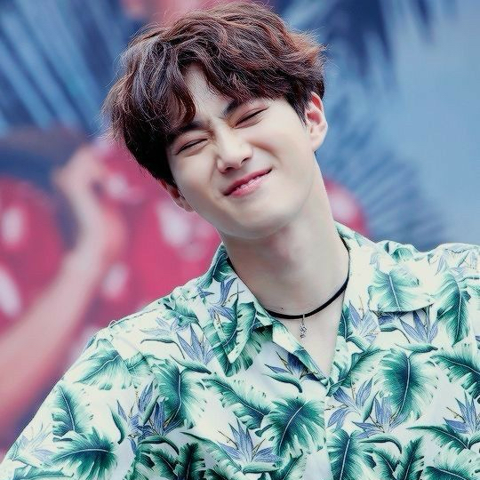 A moment captured by a fan of Suho