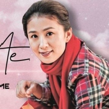 Behind-the-scenes cut of Kim Heeae