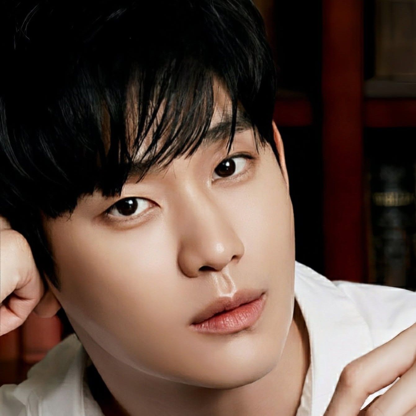 金秀賢的幕後花絮