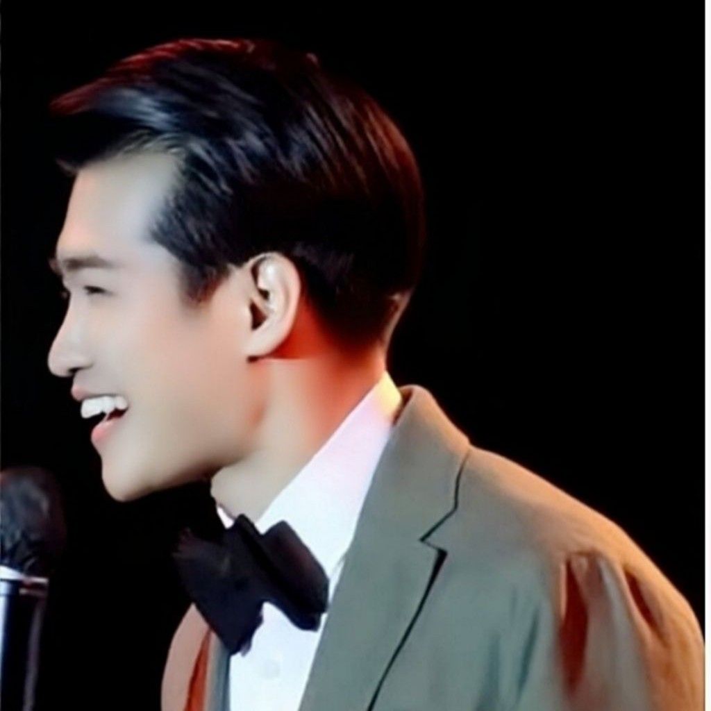 A moment captured by a fan of Jo Myungsup