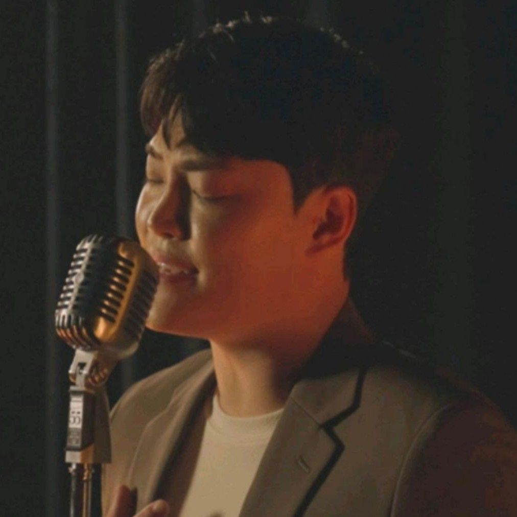 Recent activity shot of Kim Kyungmin
