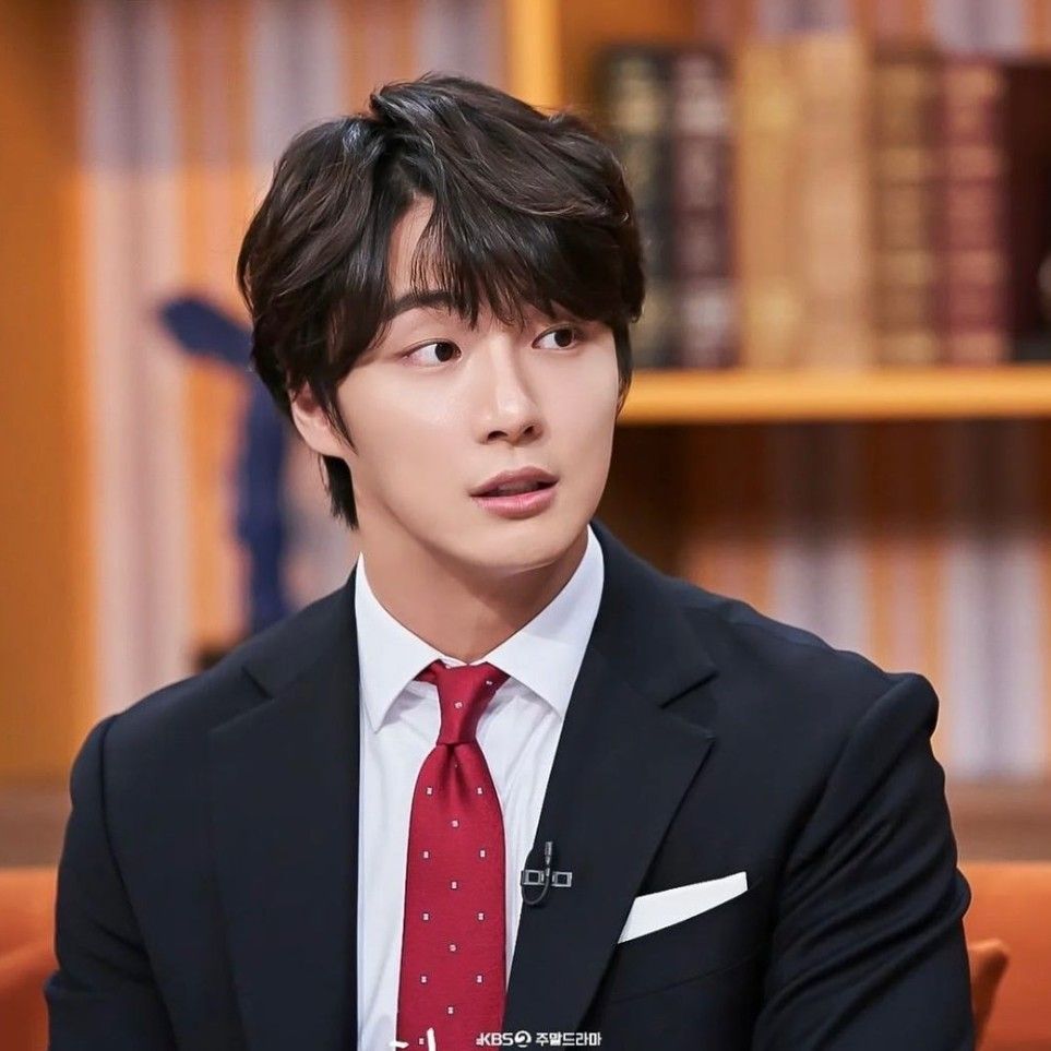 Recent activity shot of Yoon Shiyoon