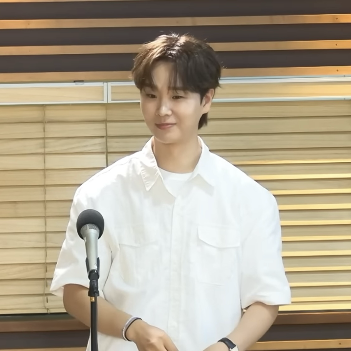 Behind-the-scenes cut of Song Minjun