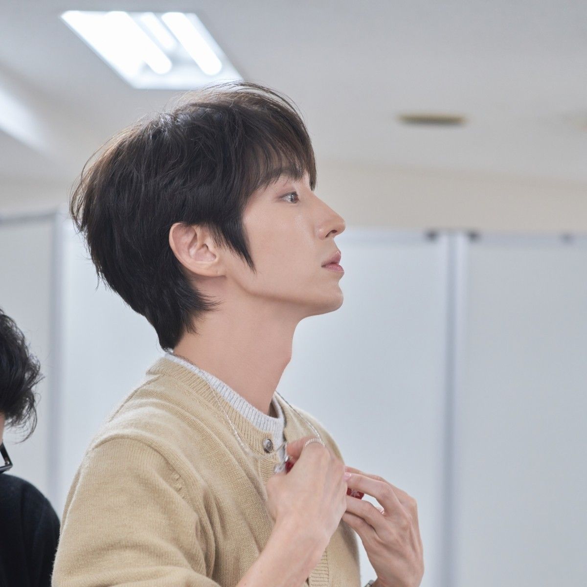 イ・ジュンギのビハインドカット