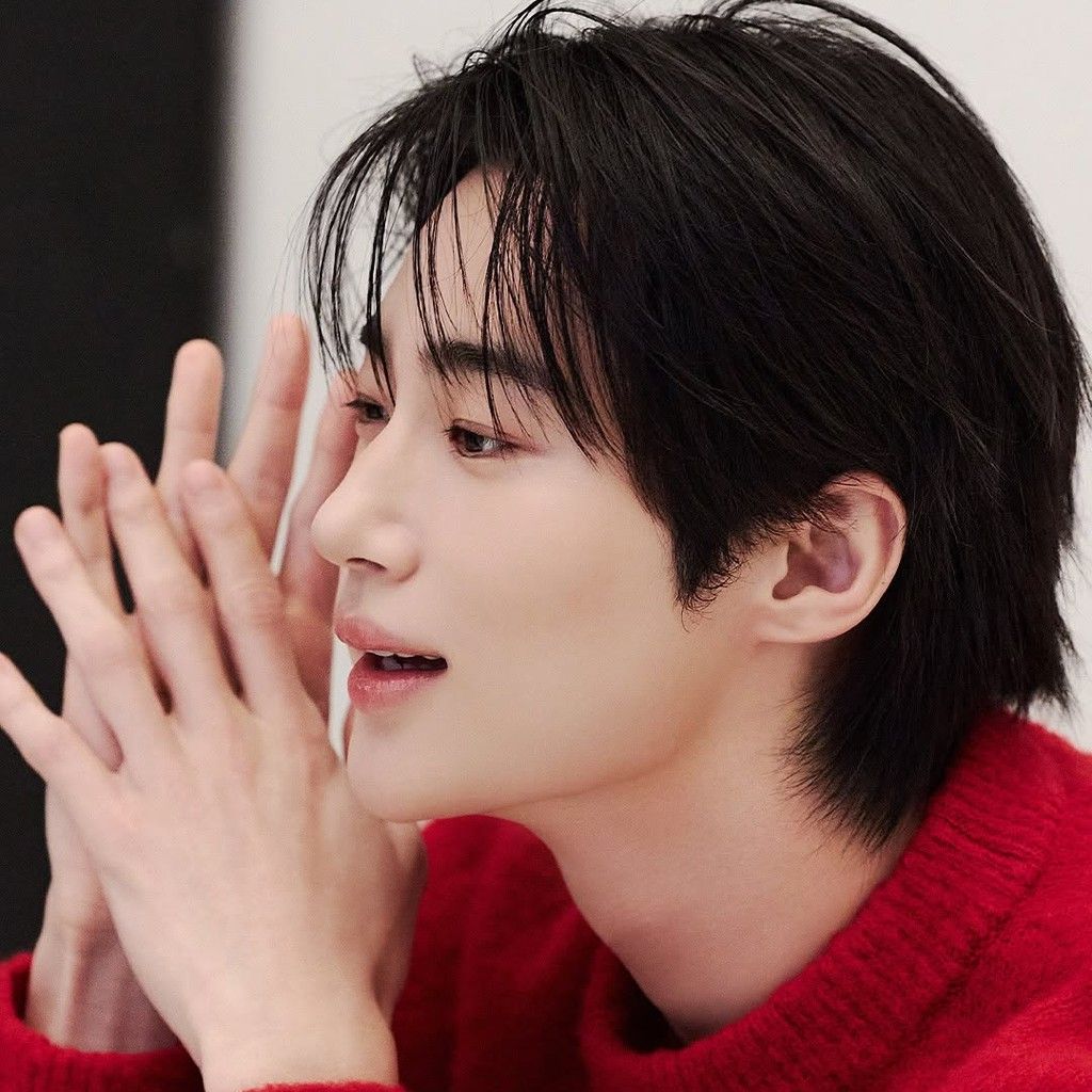 A moment captured by a fan of Byeon Wooseok