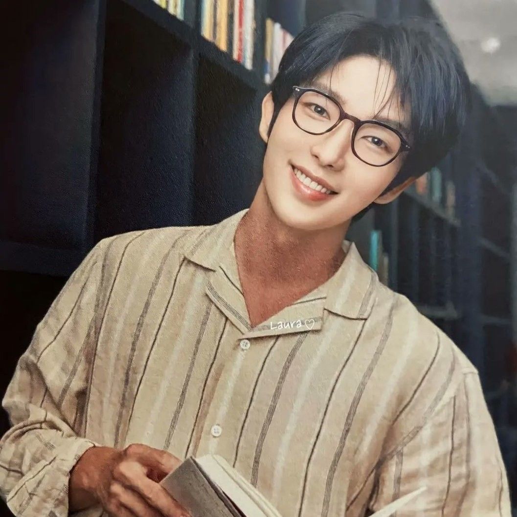 Behind-the-scenes cut of Lee Joongi