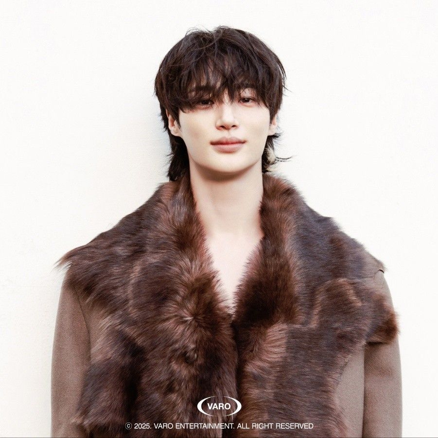 Latest photo of Byeon Wooseok