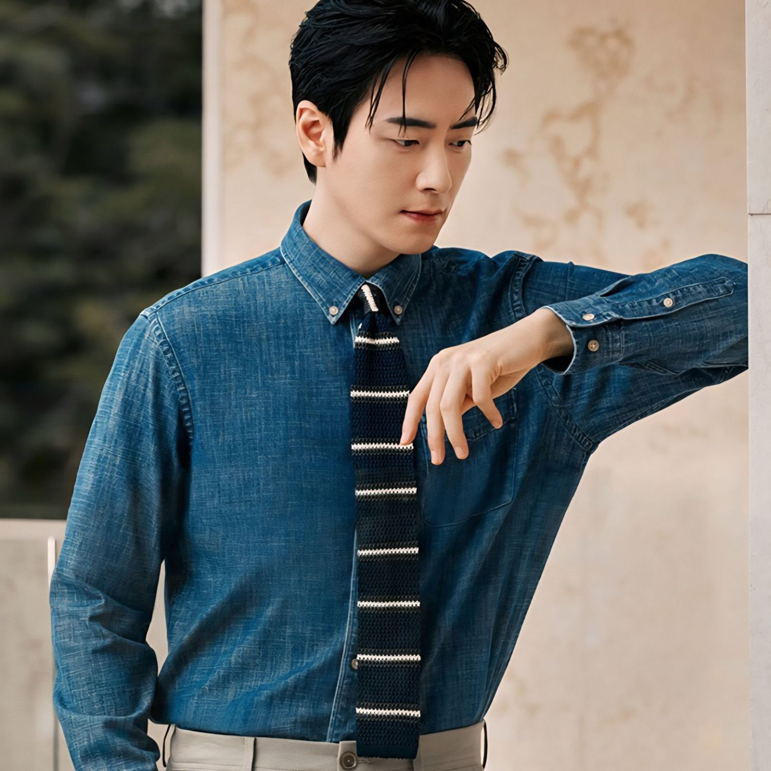 Behind-the-scenes cut of Lee Joonhyuk