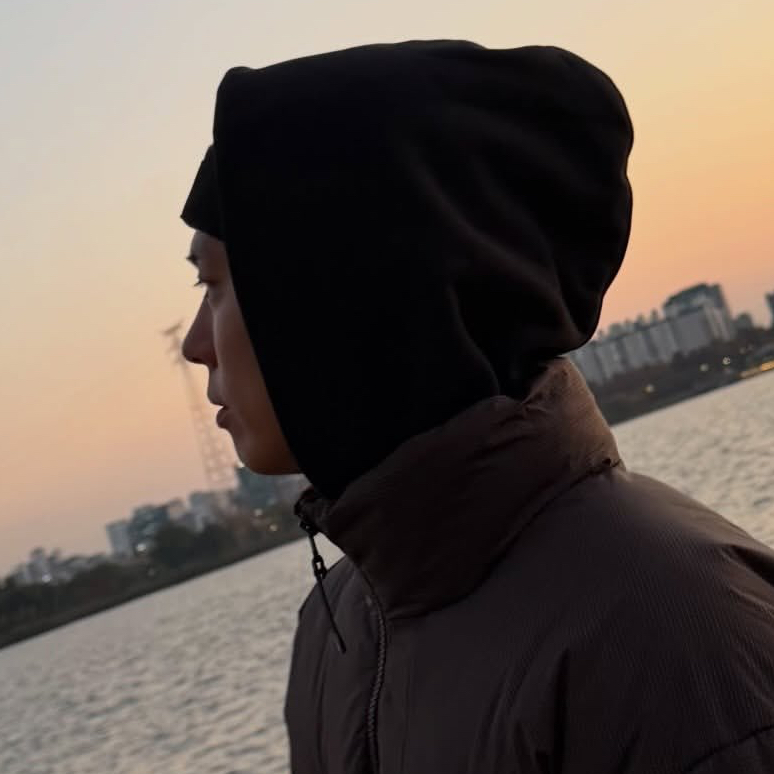 Recent activity shot of Park Bogum