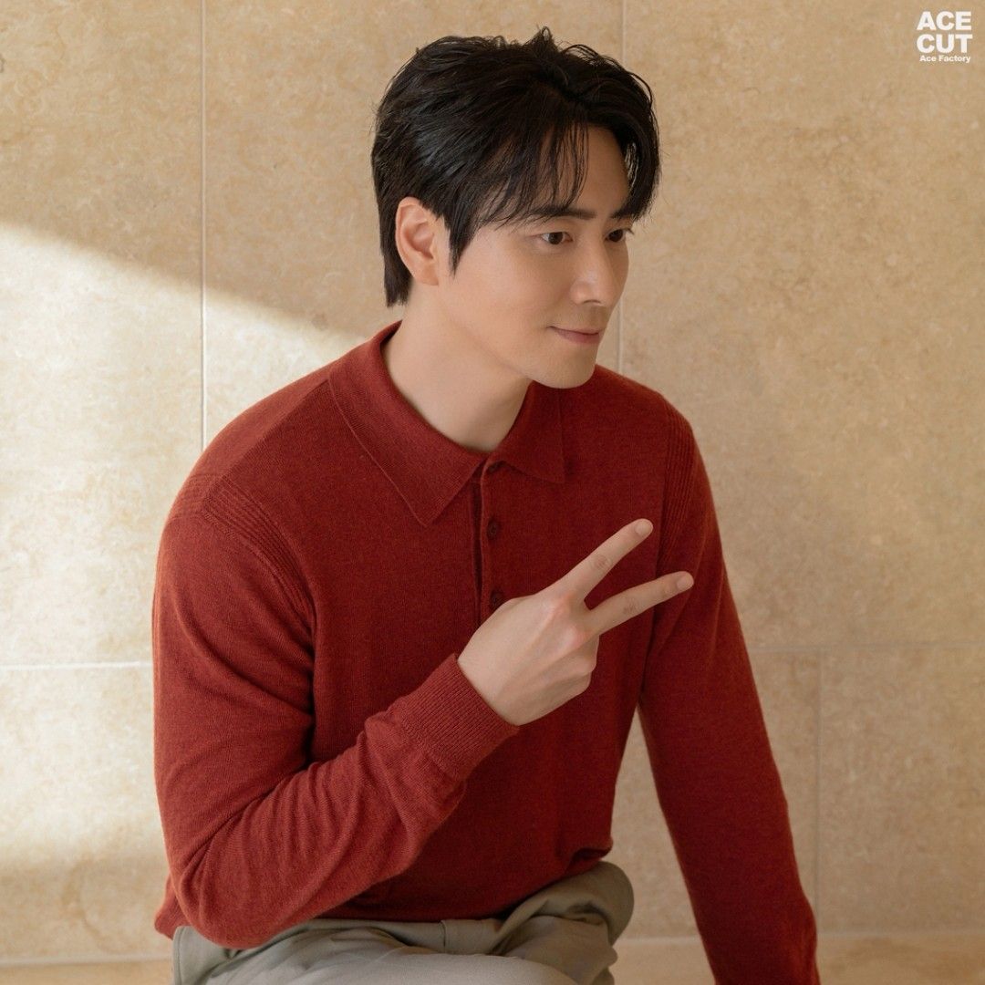 Latest photo of Lee Joonhyuk