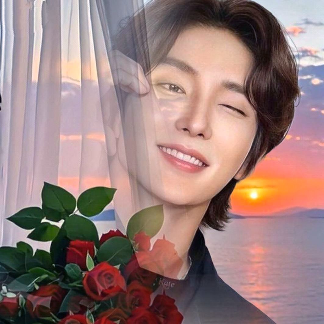 A moment captured by a fan of Lee Joongi