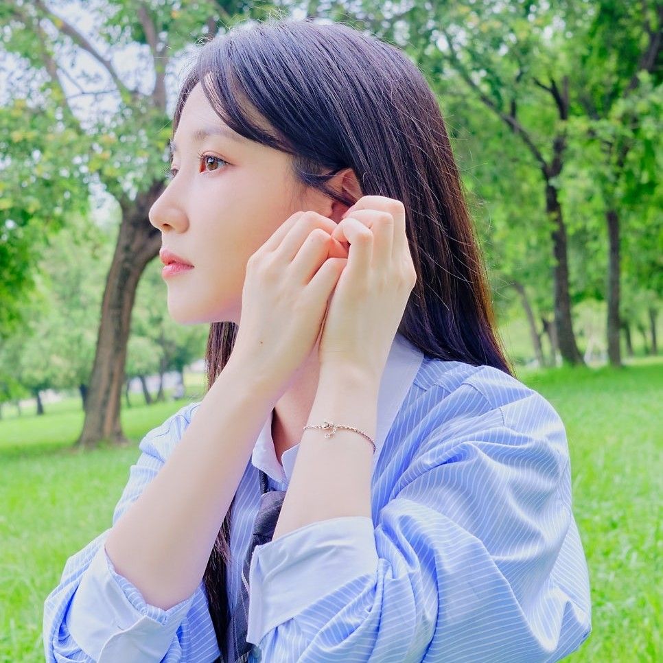 A moment captured by a fan of Park Eunbin