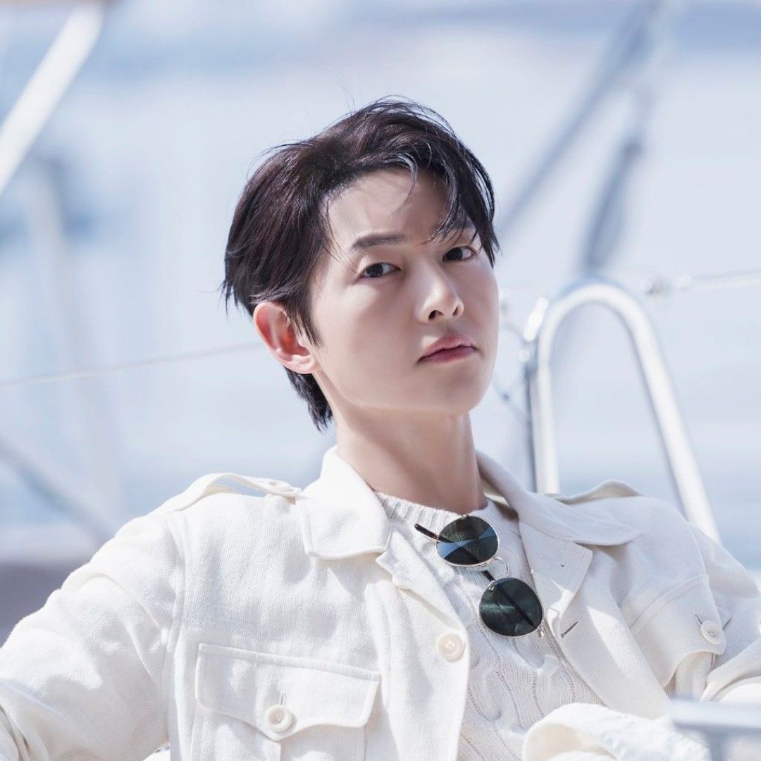 Latest photo of Song Joongki