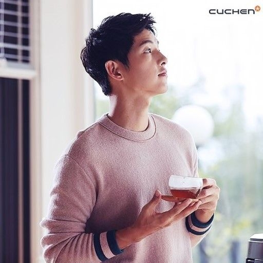 Latest photo of Song Joongki